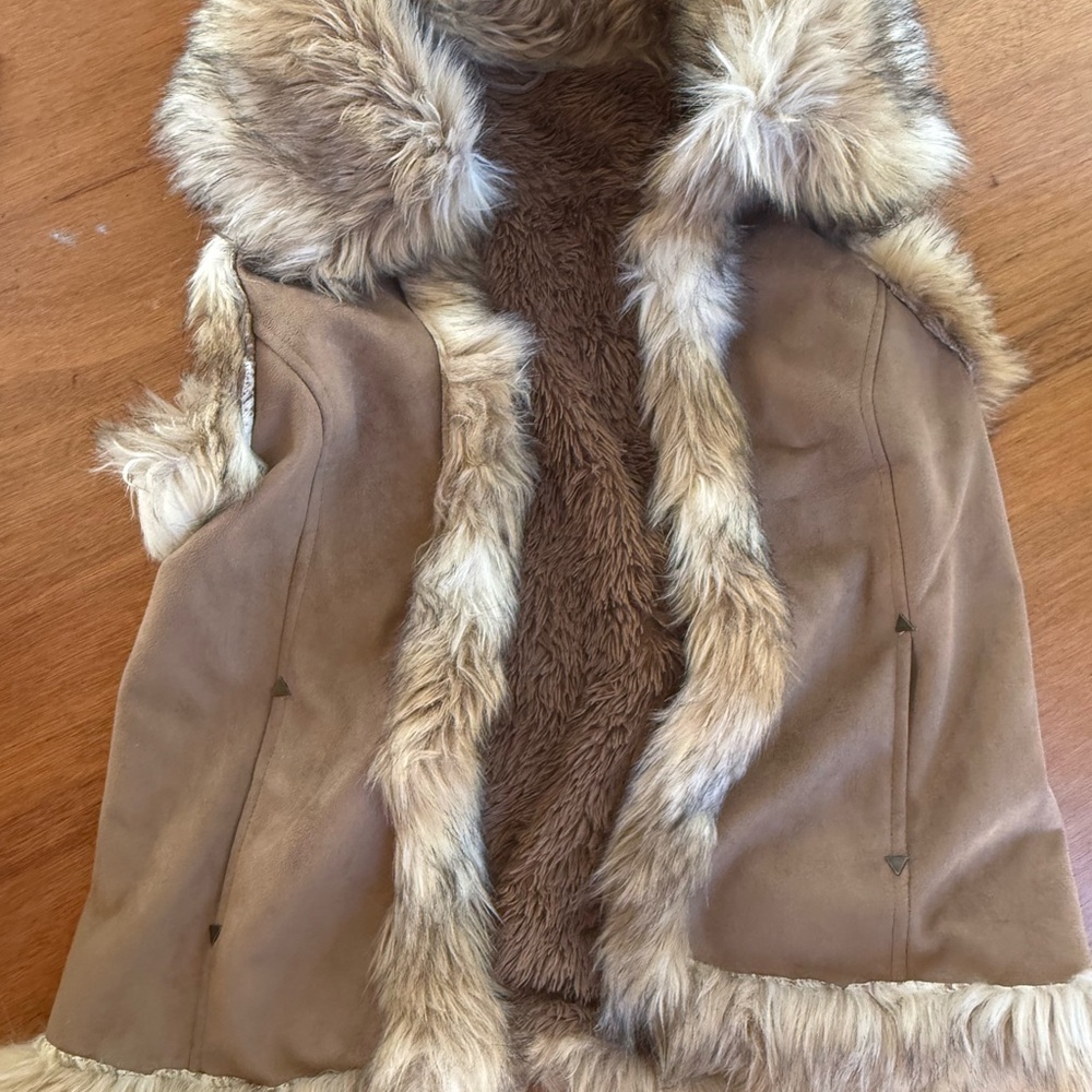 Scully Tan Fur Trimmed Vest